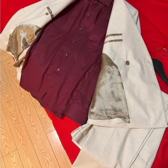 Men's Cream Double-Breasted Suit